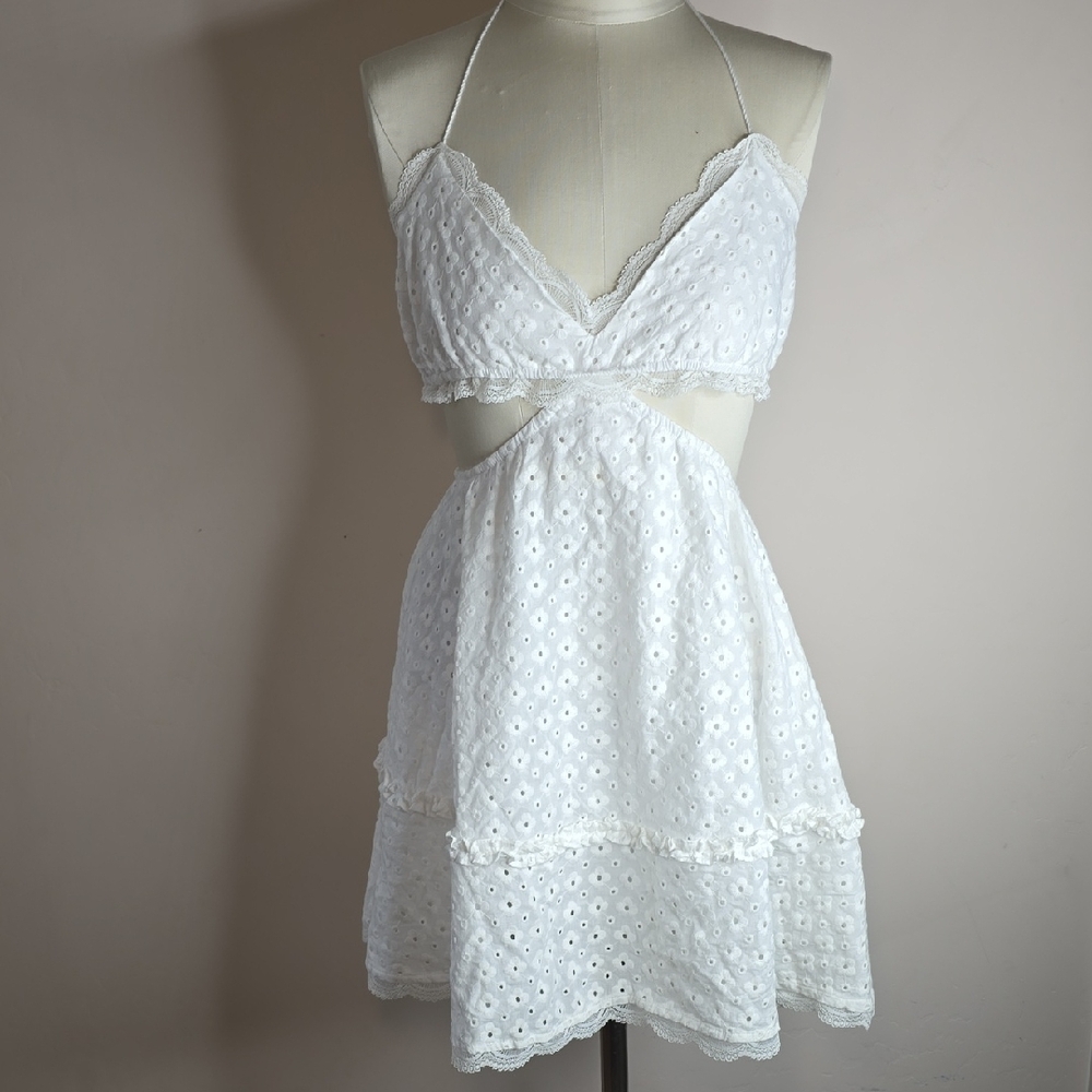 Forever 21 White Sleeveless Babydoll Dress